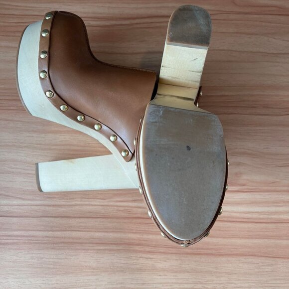 Michael Kors Perri Runway Platform Clogs - Picture 13 of 16